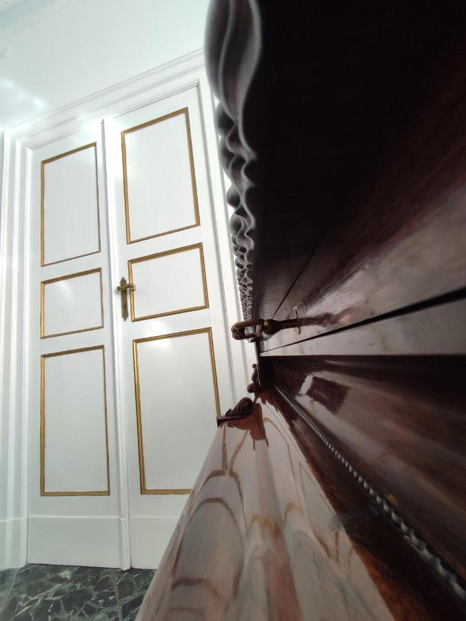 Dimora Della Marchesa - Al Duomo Apartment Manfredonia Ngoại thất bức ảnh