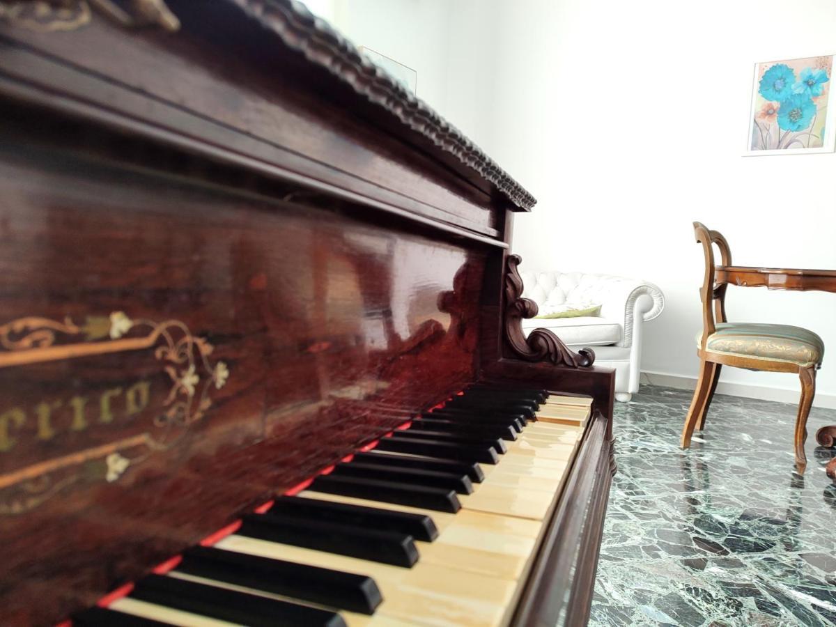 Dimora Della Marchesa - Al Duomo Apartment Manfredonia Ngoại thất bức ảnh