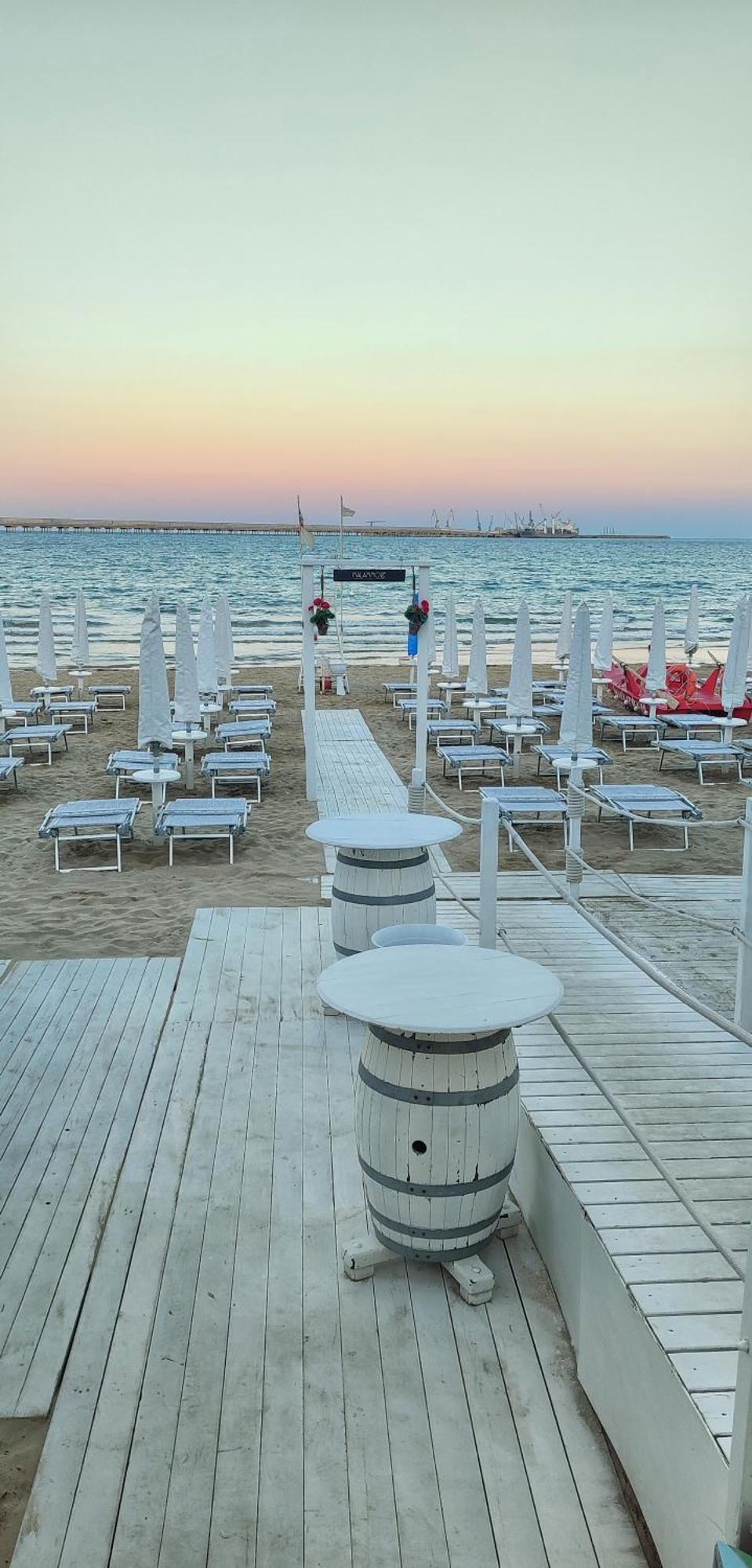 Dimora Della Marchesa - Al Duomo Apartment Manfredonia Ngoại thất bức ảnh